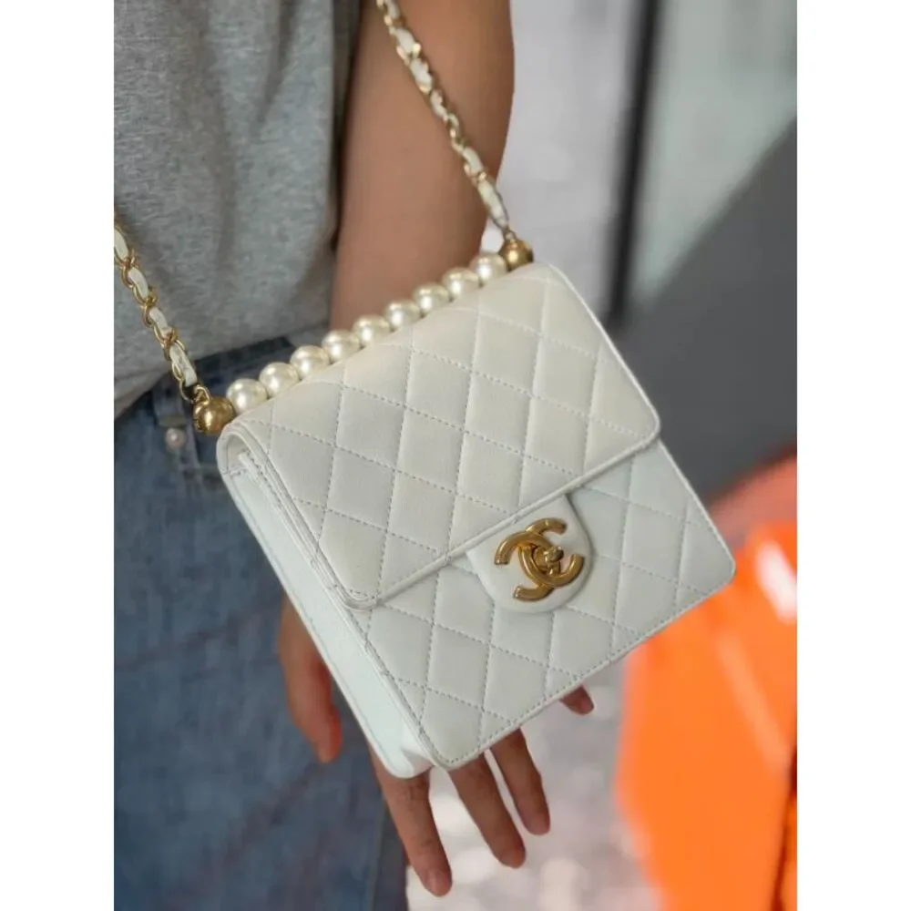 Chanel Women Pre-Loved Bag Very Good Condition